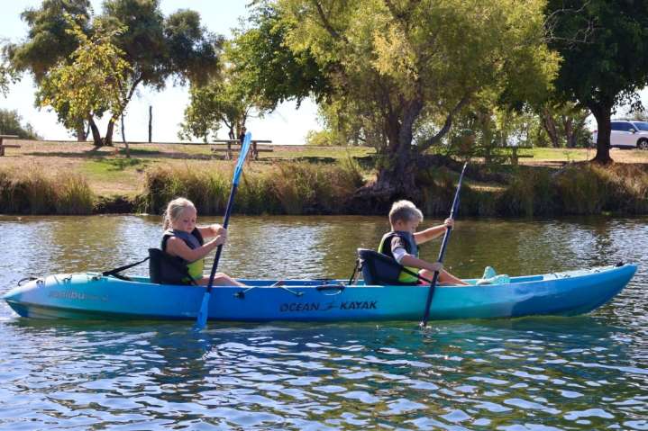 Thermalito Forebay visitors enjoy cool breezes, reunions, ribs on Labor Day