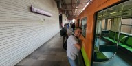 Línea A del Metro CDMX restablece servicio de Santa Marta–La Paz: continúan trabajos de desazolve en Guelatao