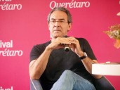 Juan Gabriel Vásquez escribe sobre La artista que murió de tristeza constante