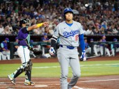 MLB roundup: Dodgers blank D-backs, seal NL West title