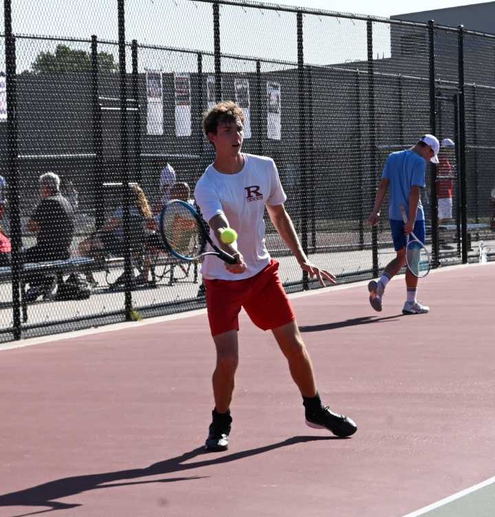 Bulldogs of Swing: Romeo topples rival Eisenhower