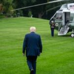 Cayó levemente el índice de aprobación a Trump
