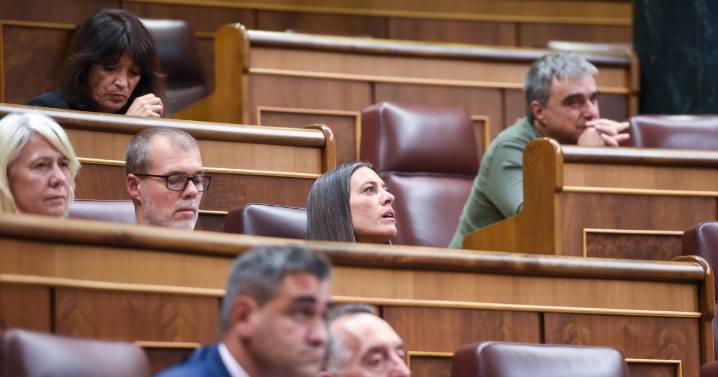 Nuevo revés para Sánchez: el Congreso tumba la ley que delega las competencias migratorias al independentismo