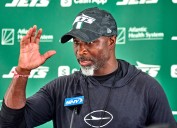Aaron Glenn’s OC Isn’t Buying Into Jets’ Struggles While Confirming Stance on Justin Fields’ Return The New York Jets are 0-3 heading into Week 4 to face the Miami Dolphins and Justin Fields' coach ju