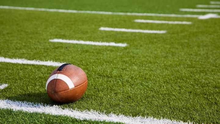 Staten Island HS JV football: Farrell scores big win over Holy Cross in opener