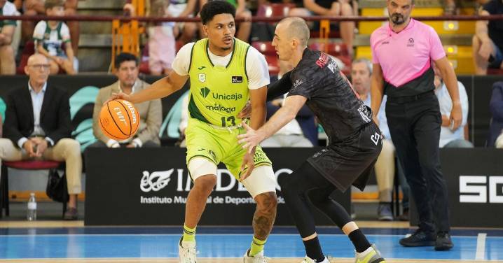 El Covirán Granada aguanta 30 minutos a Unicaja, que se lleva la Copa de Andalucía