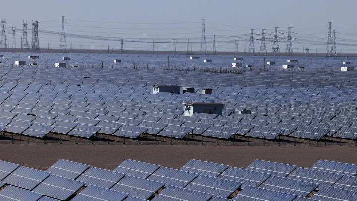 ACME Solar secures ₹1,100 cr refinancing from SBI for 300 MW project in Rajasthan