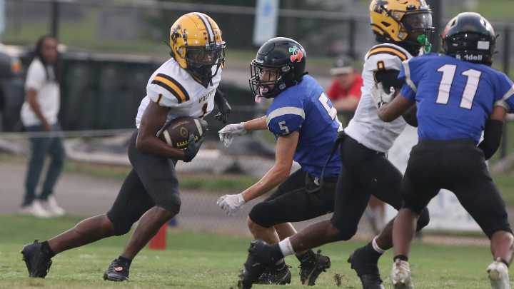 Recruiting ladder: Lincolnton football's R.J. Lynch stuffs stat sheet