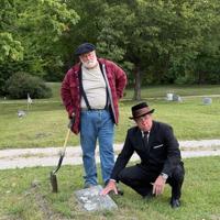 'Meet' the founders at cemetery tour