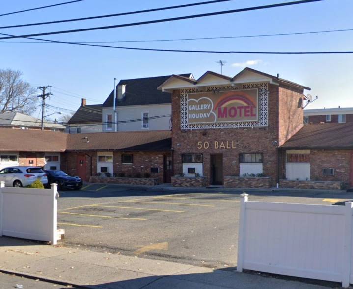 At least one New Jersey police officer wounded in shootout