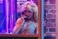 Sabrina Carpenter VMAs Performance 2025