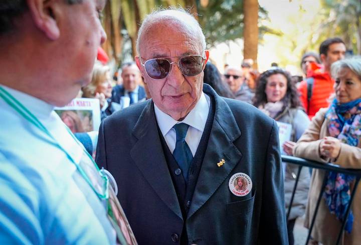 El abuelo de Marta del Castillo ve «raro» el traslado de Carcaño a Archidona: «No creo en la Justicia»