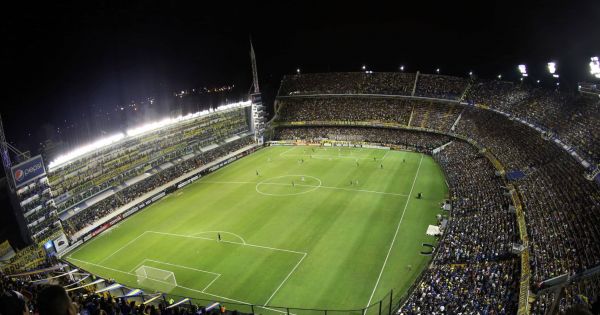 Un ex delantero de Boca fue internado de urgencia tras una descompensación