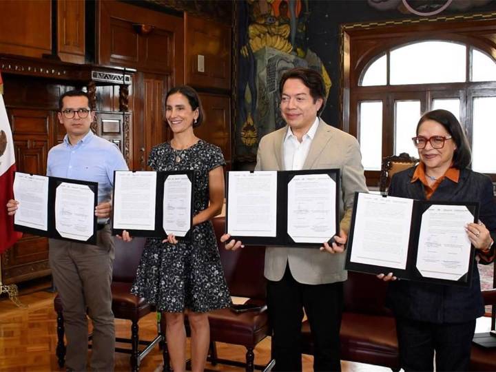 Conectan escuelas: Llevan internet gratuito a telesecundarias del país