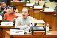 Remy: "Rechazamos la venta de las empresas estatales y exigimos que rindan cuentas"