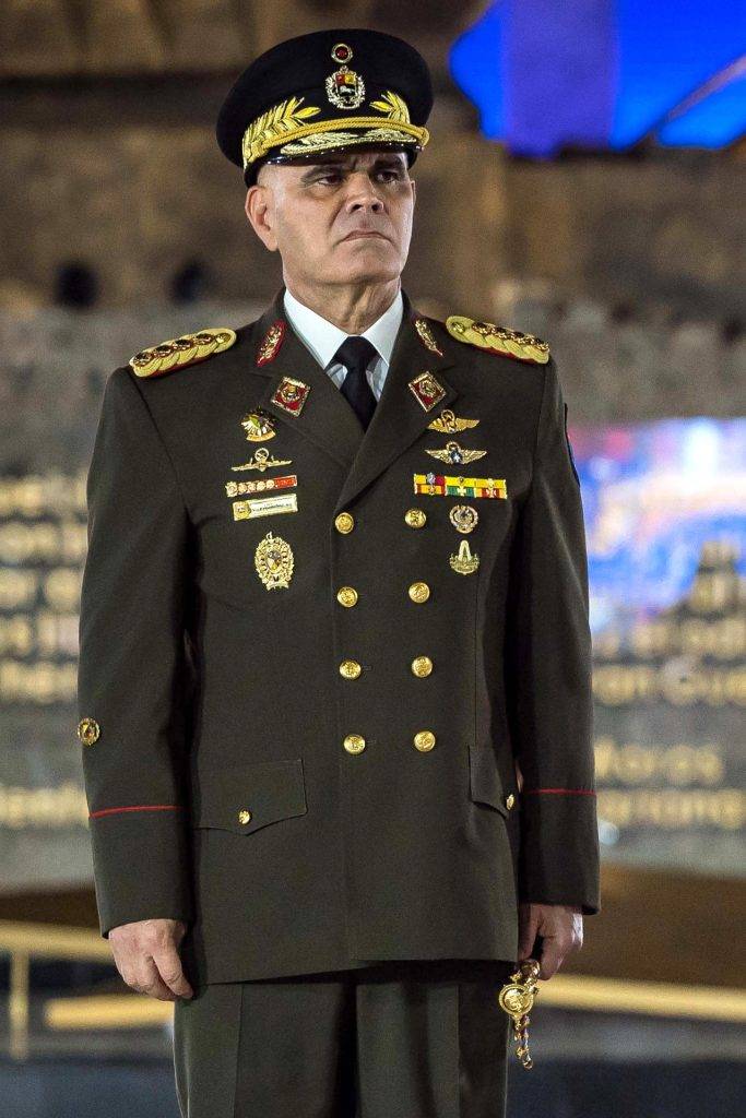Titular de Defensa anuncia que Venezuela reforzará presencia militar en estados...