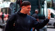 Dibu Martínez llegó al país para sumarse a la Selección y no habló tras su frustrado pase al Manchester United