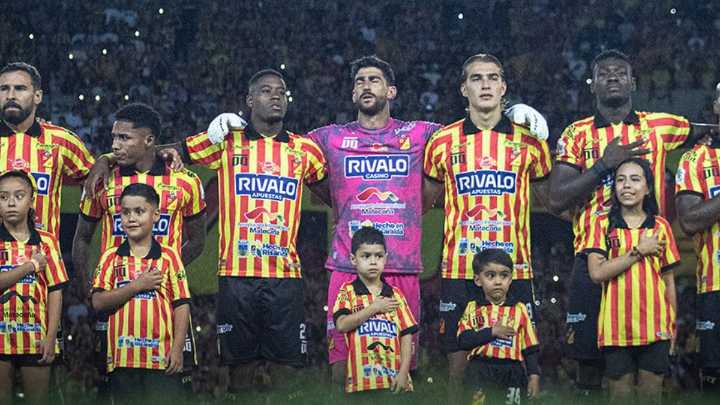 FIFA sanciona al Deportivo Pereira y el club enfrenta una crisis económica y deportiva