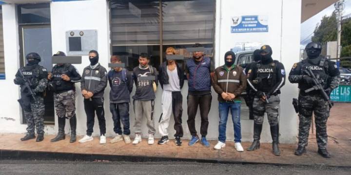 Desarticulan banda venezolana dedicada al robo de cilindros de gas en Ecuador: las autoridades temen que fueran destinados a ataques.
