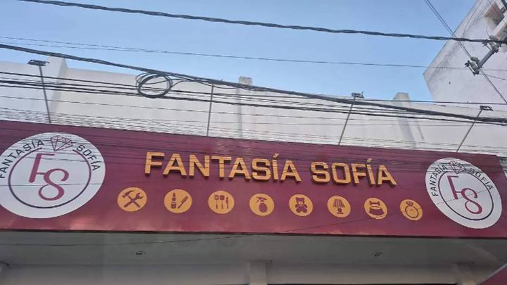 Realizan Comercio Exterior y Policía Auxiliar operativo en tienda asiática ‘Fantasía Sofía’