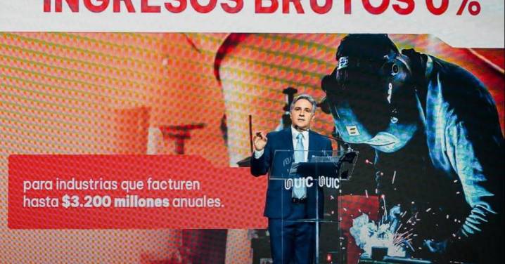 Córdoba: Martín Llaryora anunció la eliminación de Ingresos Brutos para las industrias