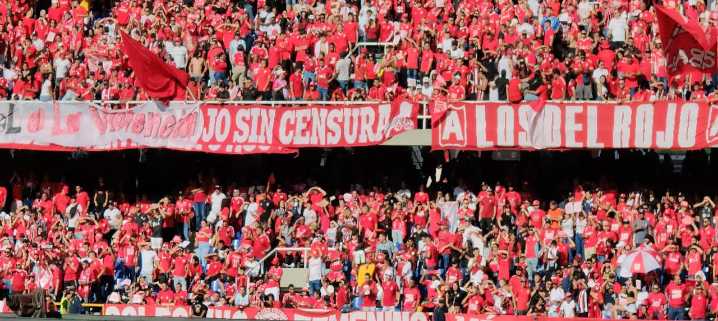 América de Cali: hinchada rompe con la familia Gómez Giraldo tras cinco años de frustraciones