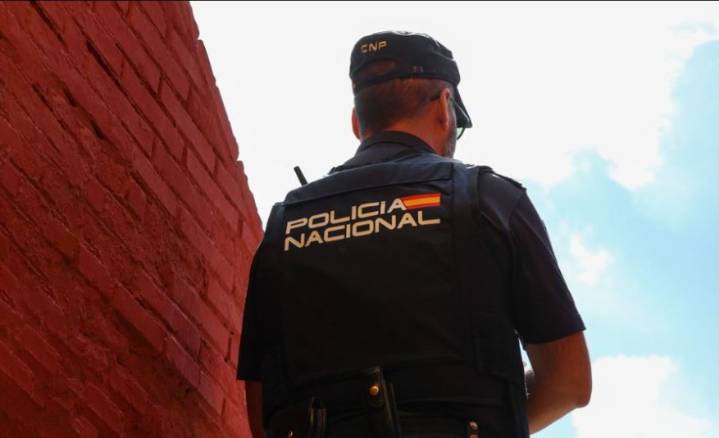 Detenido el alcalde de Villacastín por un presunto delito de violencia de género contra su mujer