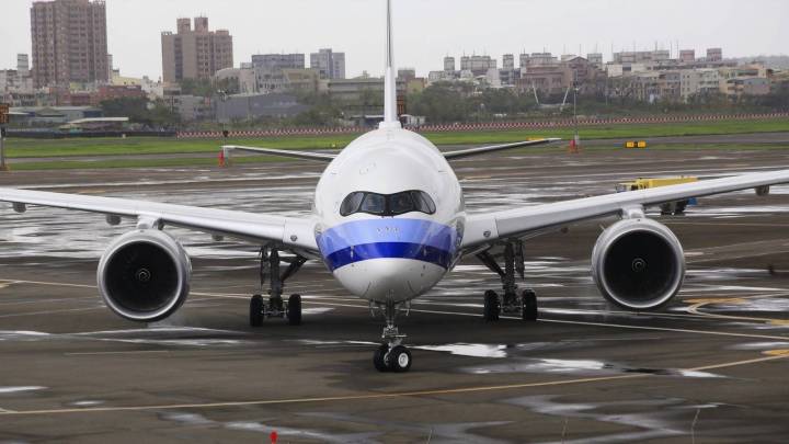 Phoenix Gets 1st Nonstop Long-Haul Flights To Asia With This Airline