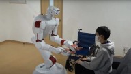 China acelera en la carrera de los robots humanoides