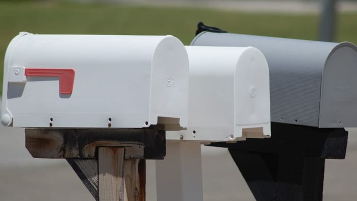 USPS shares 2025 holiday shipping deadlines