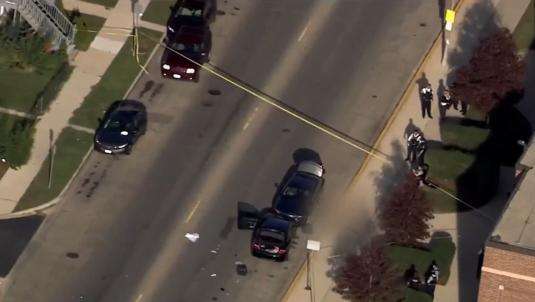 Subdirectora y su madre fueron asesinadas a tiros fuera de la escuela por su esposo en Chicago