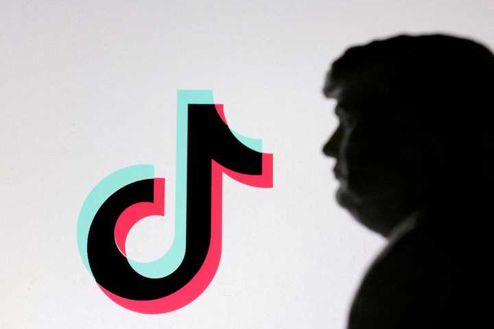 Trump firma orden ejecutiva para garantizar funcionamiento de TikTok en Estados Unidos