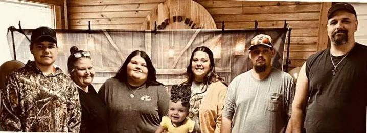 Bumblebee’s Mountain Outreach Holds Craft Fair to Fund Thanksgiving Food Boxes
