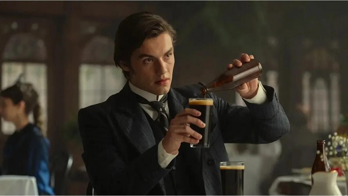 Netflix presentó el tráiler de "La casa Guinness", la nueva serie del creador de "Peaky Blinders"
