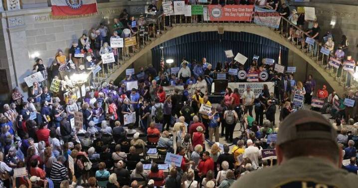 Democrats to fight electoral changes passed in Missouri