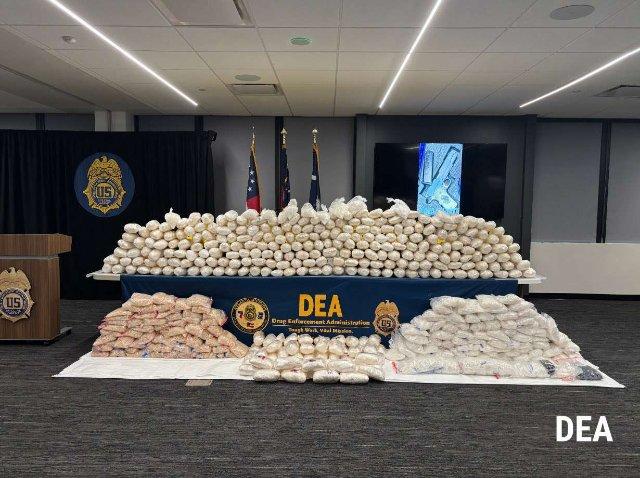 DEA anuncia detención de 670 miembros del CJNG en megaoperativo internacional