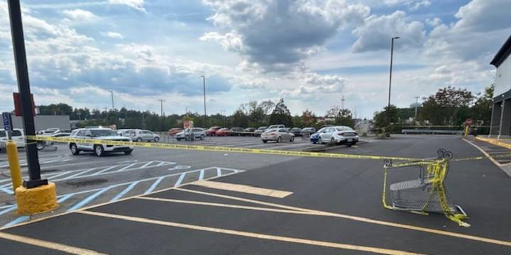 Pedestrian hit in Kroger parking lot dies, police say