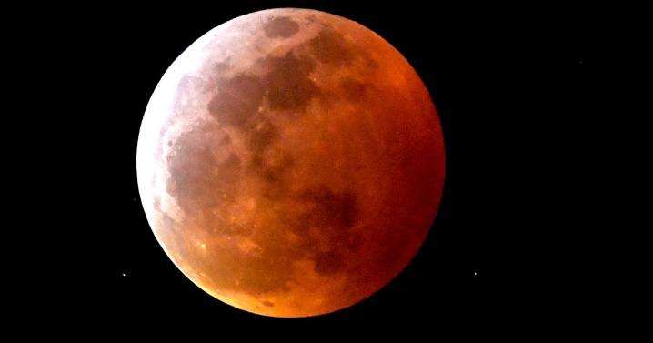 What time to see Blood Moon lunar eclipse in each area of UK