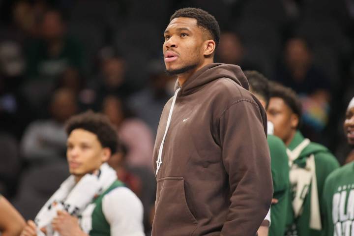 Giannis excited to lead Bucks as a creator, welcomes living 'with the pressure'