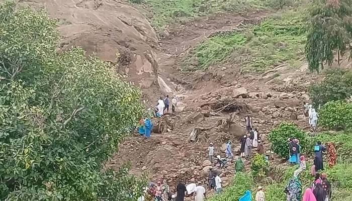 Deslizamiento de tierra sepulta una aldea en Sudán