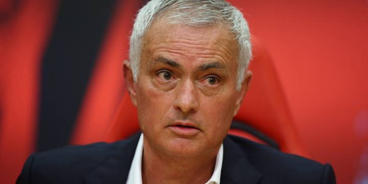José Mourinho, nuevo técnico del Benfica de Richard Ríos, le lanzó dura indirecta al presidente del Fenerbahçe de Jhon Jáder Durán: “Cometí un error”