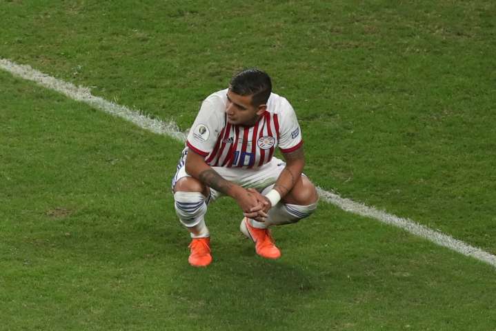 Fuerte amenaza en casa de un futbolista en Paraguay: “Ganen o plomo”
