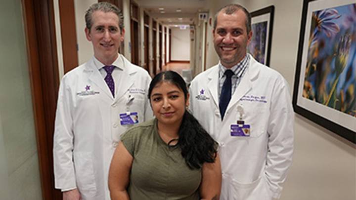 Chicago Teen Shares Early Symptom of Vaginal Cancer That Was Misdiagnosed as Stress