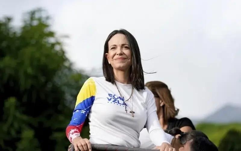«Esto se acabó»: El mensaje de Machado tras el llamado de Maduro a una «lucha armada»