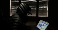 Usó Inteligencia Artificial para crear fotos pornográficas de sus compañeras de clases y ahora va a juicio