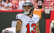 Is Mike Evans playing for Buccaneers vs Eagles today in Week 4 of the 2025 NFL season?