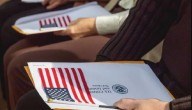 Gobierno de Trump busca endurecer el examen para adquirir la ciudadanía estadounidense