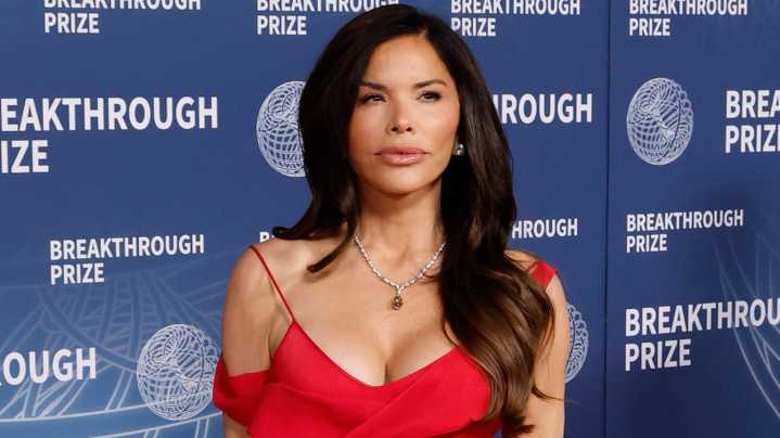 The Reason Lauren Sánchez's Mom Didn't Get A Wedding Invitation Is Heartbreaking (& Goes Back Years)
