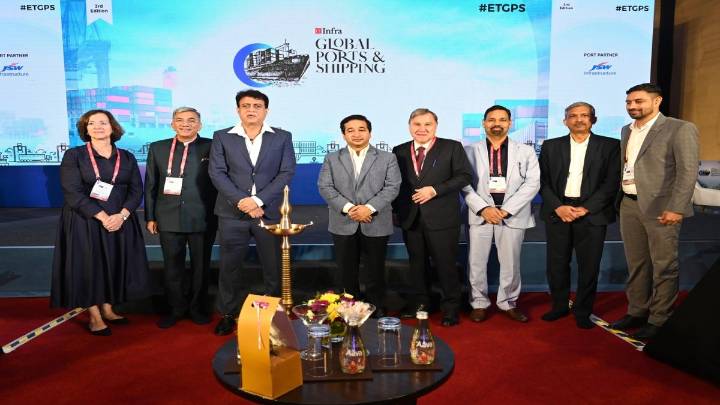 Maharashtra Charts New Course For Port Development And Shipbuilding Industry
