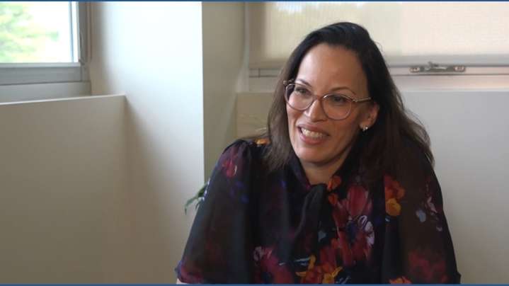 Aruban diplomat explores student exchange with Husson University